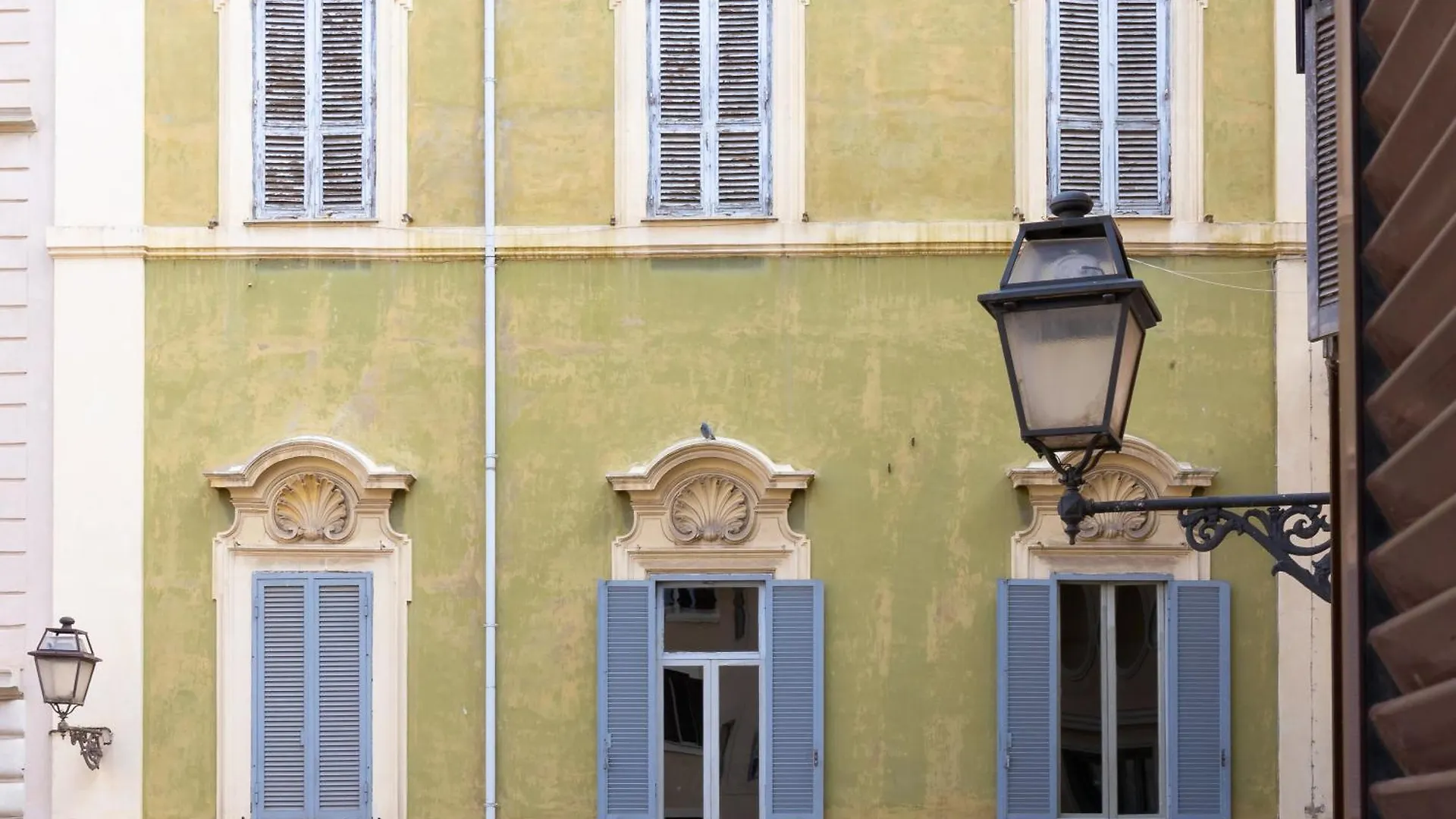 Apartment Amazing 3-Bedrooms Pantheon Rome Italy